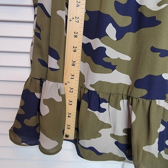 BANANA REPUBLIC Green Camo Mini Dress Long Sleeve Drop Waist Women Small V Neck - Picture 10 of 10